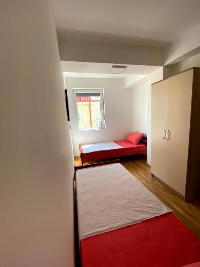 Skopje Brand New Apartment Exterior foto